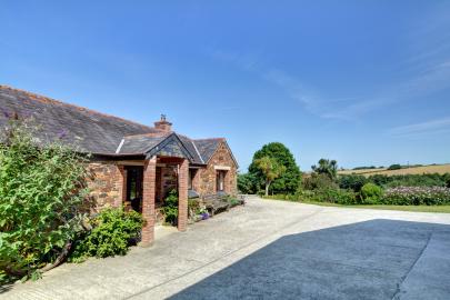 Gwels Efan Barn (OC-P00440)