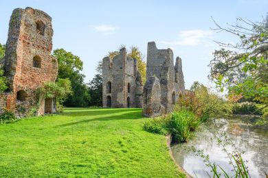 Moat View Manor (OC-M46617) Moat View Manor (OC-M46617)