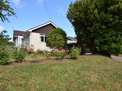 Strawberry Cottage - Brighstone (OC-IC132) Strawberry Cottage - Brighstone (OC-IC132)