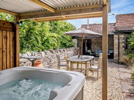 Orchard Farm Wedmore - Fox Whelp