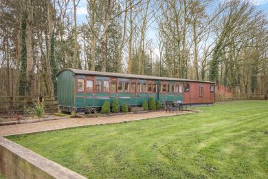 The Railway Carriage (OC-RAILCA)