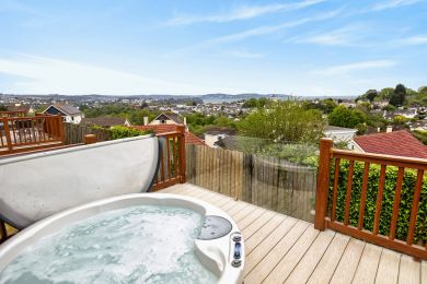 Select Hot Tub Lodge (OC-S41407) Select Hot Tub Lodge (OC-S41407)