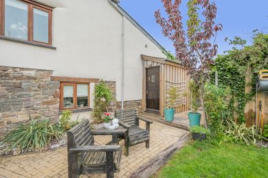 Little Pear Cottage (OC-P34843) Little Pear Cottage (OC-P34843)