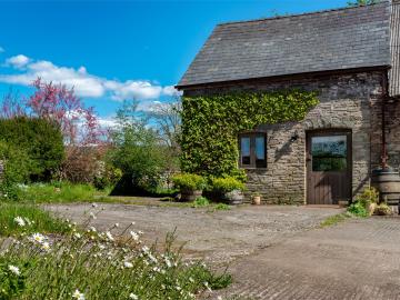 Trewalkin Barn (OC-BN336)