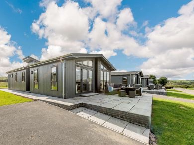 Bay Lodge - Tenby (OC-87832)