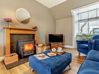 Coach House West - Drummond Castle (OC-90803)