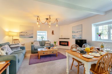 Foxglove Cottage - Bennetts Court (OC-F31808)