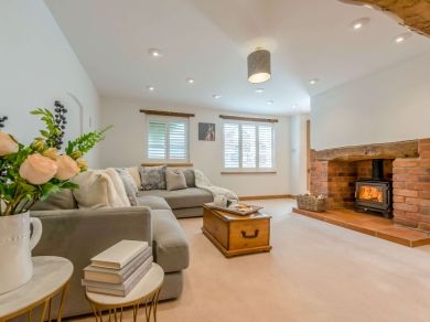 Pear Tree Cottage Aston Subedge (OC-88369)