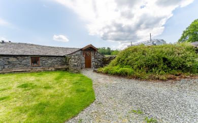 Garden Cottage (OC-LR065)