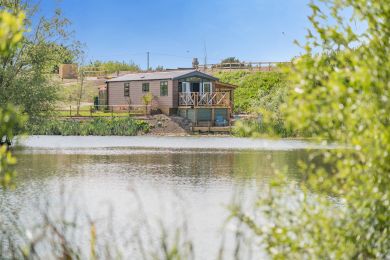 Four Lakes Retreat In Four (OC-F30810)