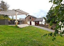 Otter Cottage at West Ashridge