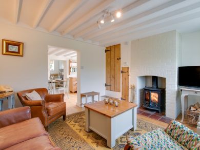 Woodlark Cottage (OC-KT197)