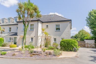 1 Lowenna Manor (OC-L50002) 1 Lowenna Manor (OC-L50002)