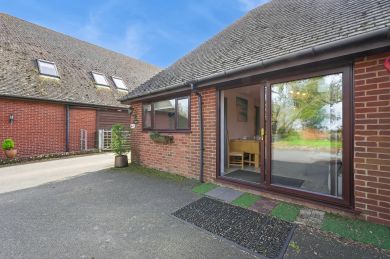 Pips Cottage - Great Everden (OC-P34786)