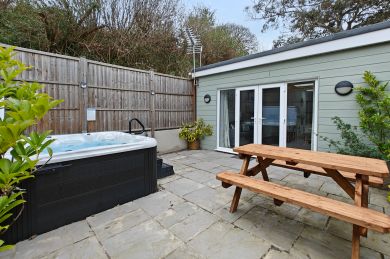 Honeysuckle - Bude (OC-H31844)