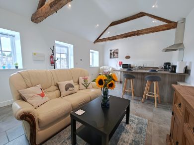 House Martin Cottage (OC-H32687)