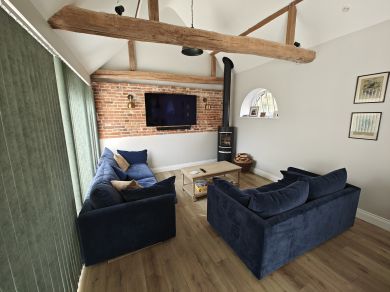 Iken Barn (OC-I29127)