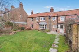 Apple Tree House - Haxby