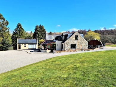 Milton Burn Farmhouse (OC-83890) Milton Burn Farmhouse (OC-83890)