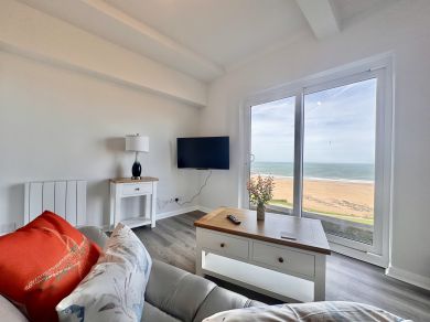 4 Beach View (OC-B38249) 4 Beach View (OC-B38249)
