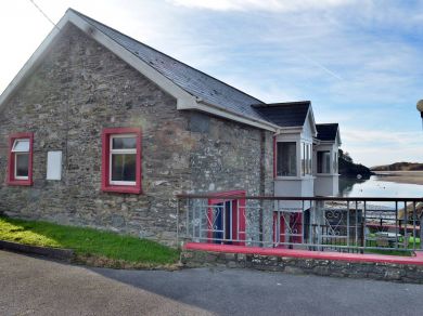 Clonakilty Bay House (OC-II05730)