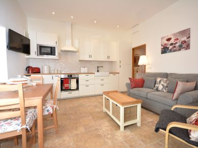 Golwg Y Mynydd - Triley Court (OC-47884)