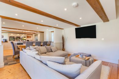 Nightingale Barn (OC-N30732)