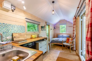 Hazel Tree Cabin (OC-H32057)