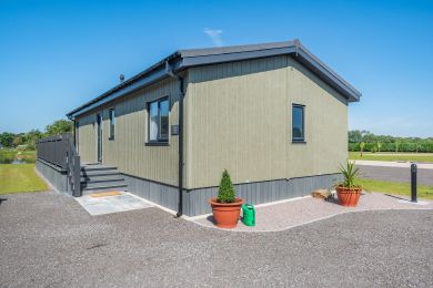 Lakeside Pine Lodge (OC-L29862)