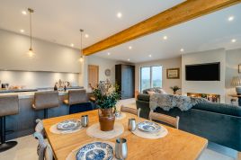 Owl Cottage - The Wood