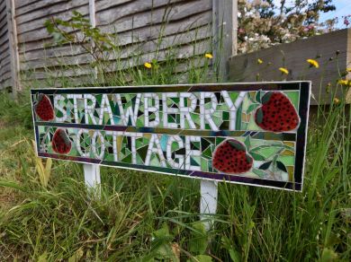 Strawberry Cottage - Brighstone (OC-IC132)