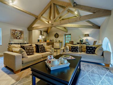 The Coach House (OC-82337) The Coach House (OC-82337)