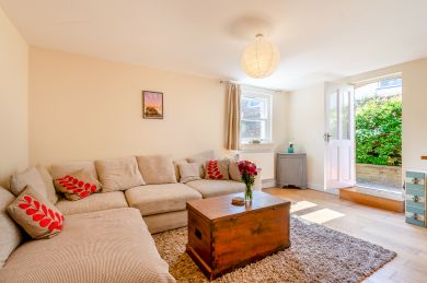 Pebble Garden Apartment - Whitstable (OC-P32035)