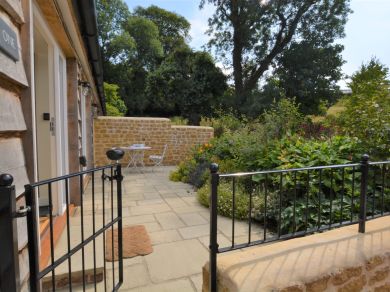 One - Old Coombe Cottages (OC-50885)