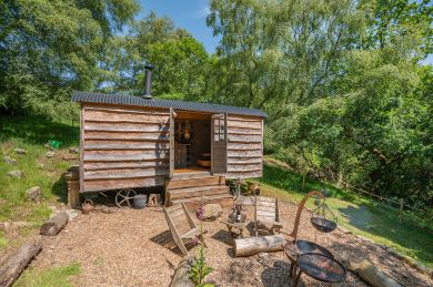 Hideaway Hut (OC-H44909)