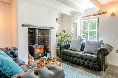 Ruth's Cottage (OC-R31945)