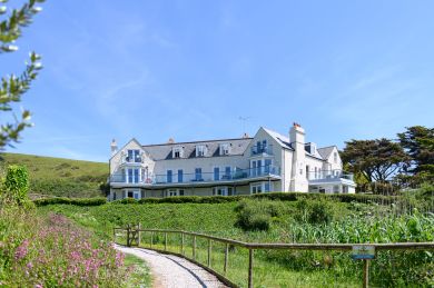 6 Whitehouse (OC-B584289)