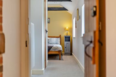 Top End Cottage 6 (OC-16726)