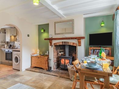 Middle Cottage - Bacton (OC-86430)