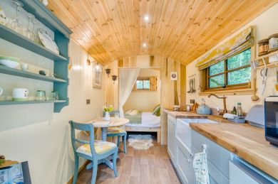 The Harmony Hut (OC-T29760) The Harmony Hut (OC-T29760)