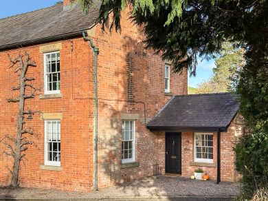 Eithinog Cottage (OC-E32742)