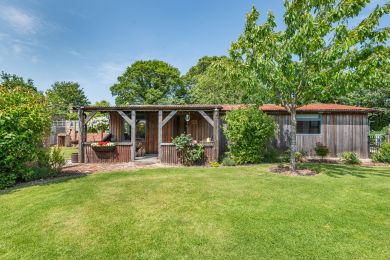 The Stables Hut (OC-T32411)