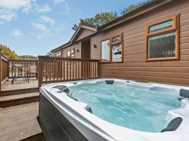 Ash Lodge