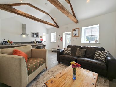 Two Hoots Cottage (OC-T32230)