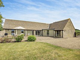 Cotswolds- Clover Barn