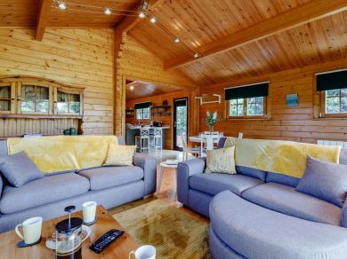Newhaven Cabin (OC-83558) Newhaven Cabin (OC-83558)