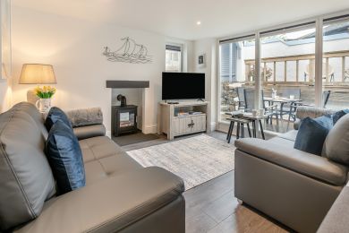 Knill Cottage West (OC-K30934) Knill Cottage West (OC-K30934)
