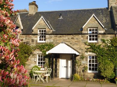 Pinegrove Cottage (OC-CA266)