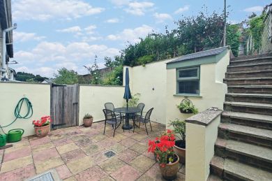 Fawley Cottage (OC-F32429)