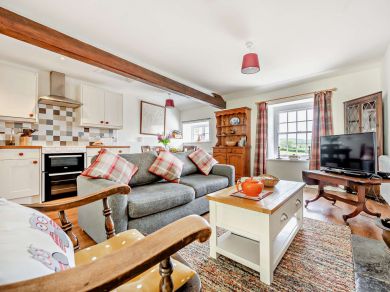 Middle Farm Cottage (OC-91232) Middle Farm Cottage (OC-91232)